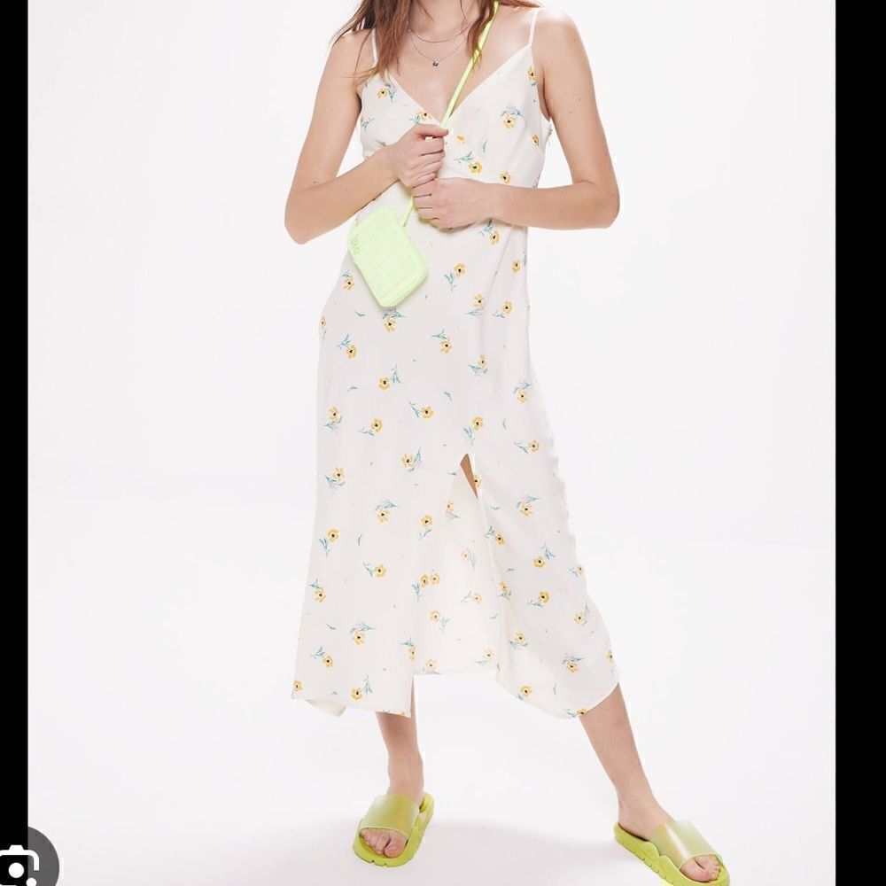 Urban Outfitters Kelly‎ Surplice Midi Yellow Floral Slip Dress Size Small